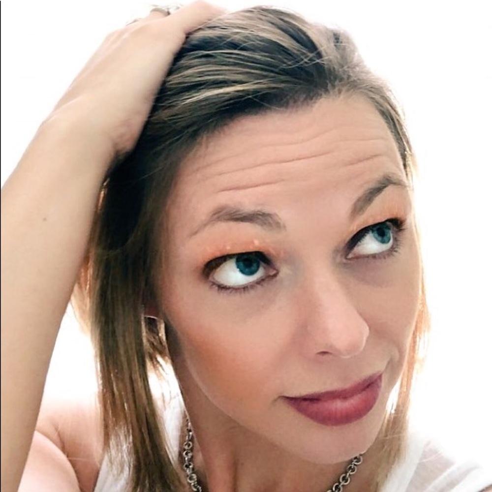 Meet your Posher, Raina